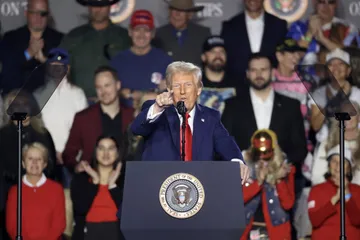 Trump Reignites Greenland Debate "We’re Going to Get Greenland"