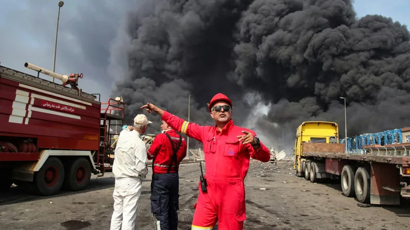 Massive Blast at Iran's Biggest Port Leaves Four Dead, Hundreds Hurt