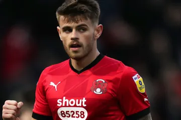 Kelman’s Hot Streak Fuels Orient’s Charge in League One Betting Frenzy