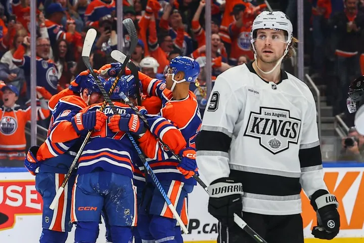 Oilers Stage Wild Third-Period Comeback, Stun Kings 7-4 in Game 3