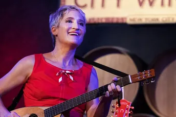 Jill Sobule, Singer of 'Supermodel,' Perishes in Minneapolis House Fire at 66